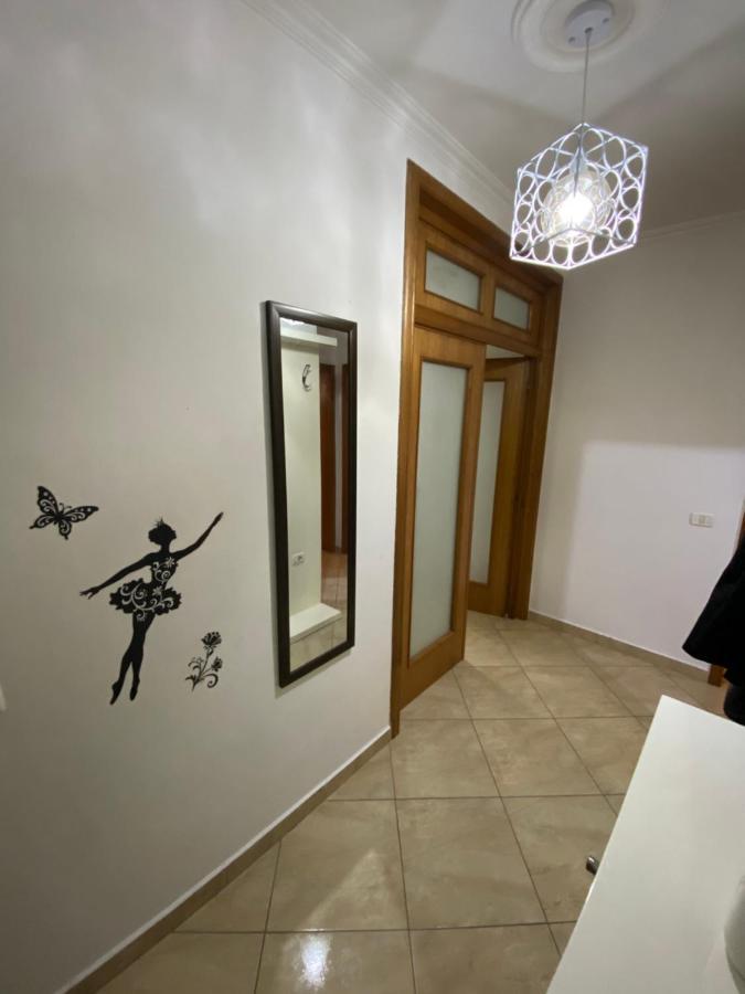 Chlo Apartment 3 تيرانا المظهر الخارجي الصورة